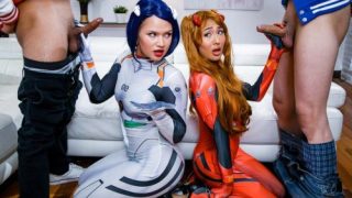 Cum And Cosplay – Harley King & Mina Luxx