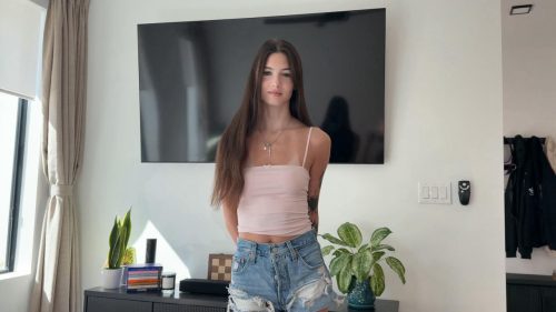 Hot Stepsister Persuades Me To Borrow My Car – Sophie Tyler