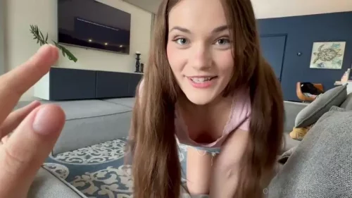 Playing Kitty With My Little Stepsister – Juniper Ren