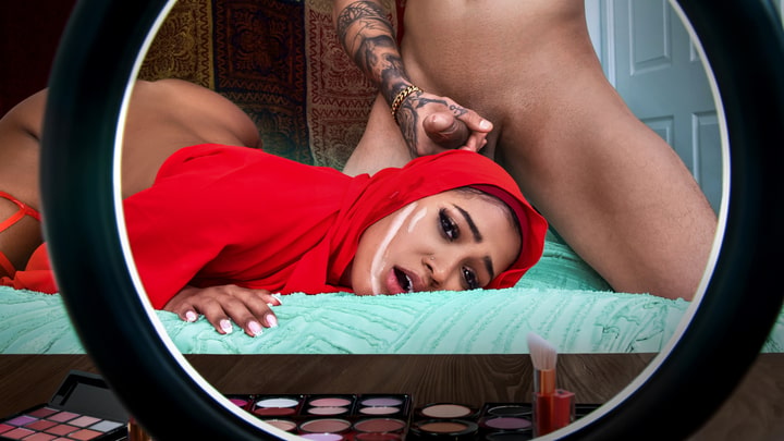 “Your Cum is Better Than My Face Oil” / Getting Her Skincare Straight From the Source – Gizelle Genevieve